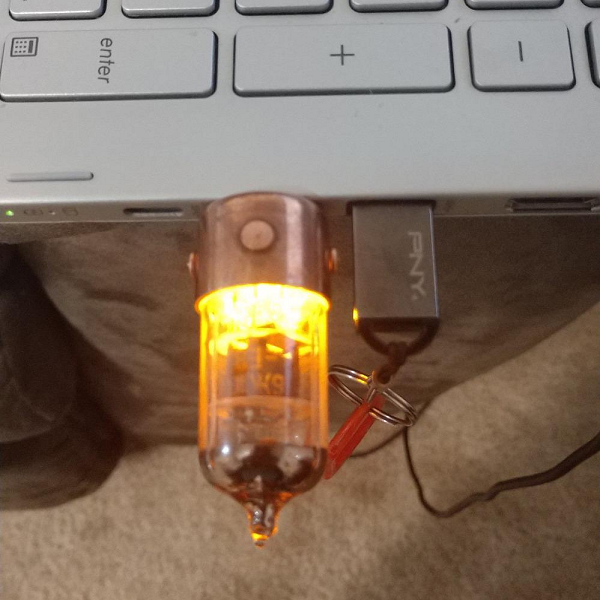 SlavaTech Orange Pentode Electron Vacuum Tube USB Flash Drive